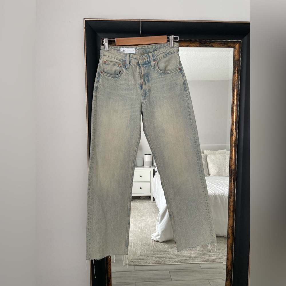 Zara Flare Yellowish Tint w/ Raw Hem Jeans - Picture 2 of 5